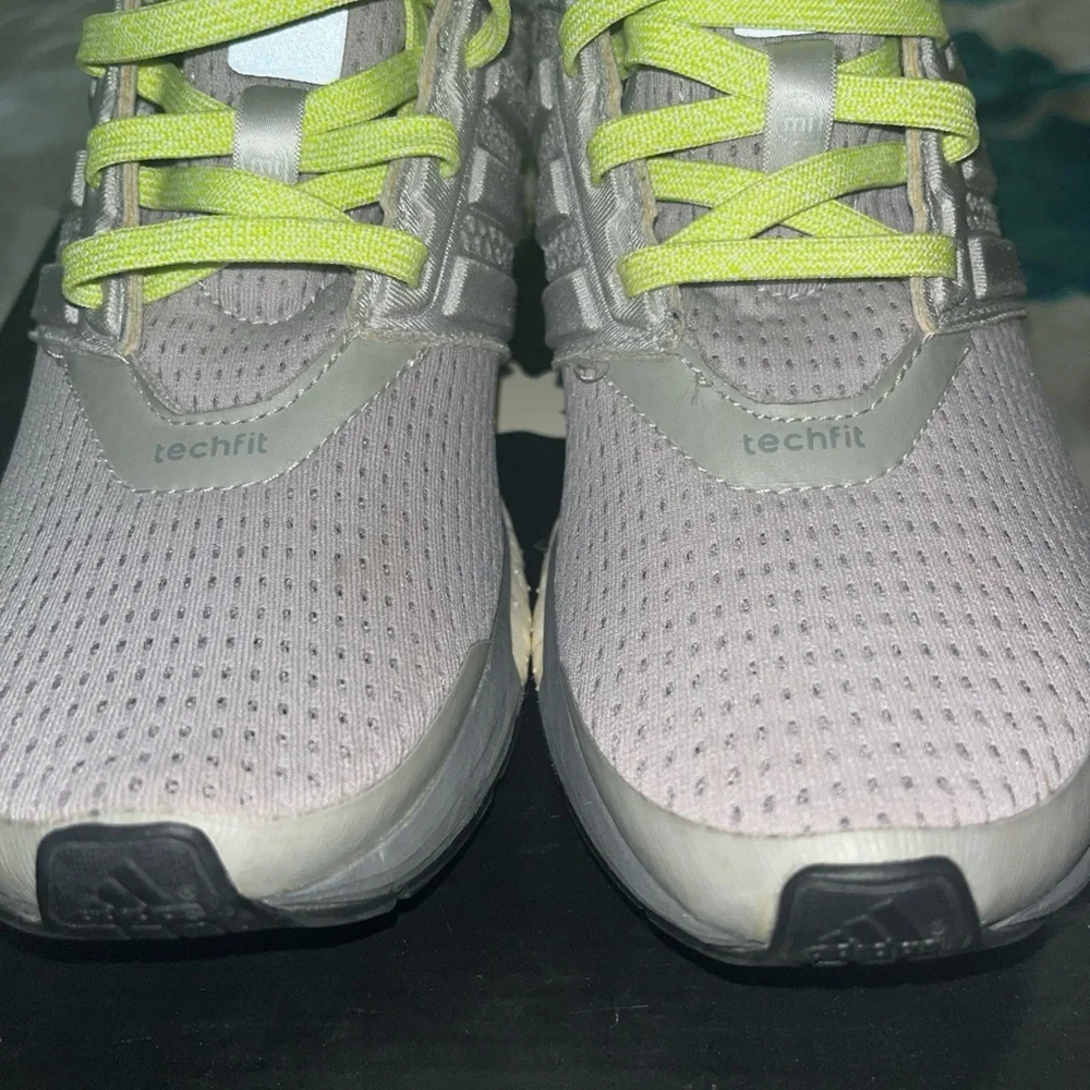 ADIDAS Womens Supernova Glide 7 Running Shoes B40367 Size 6 - Picture 2 of 5